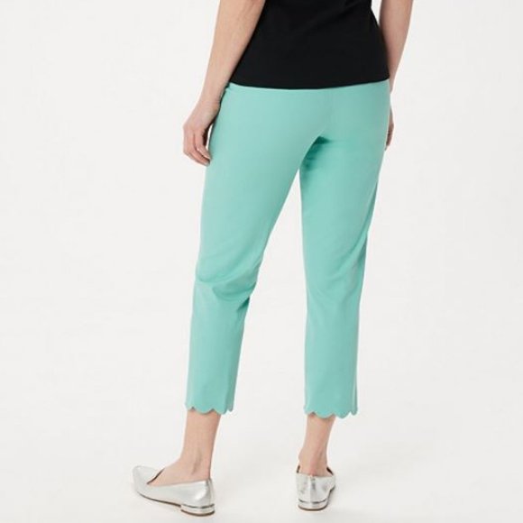 Isaac Mizrahi Stretch Crop Pants w/ Scallop Hem - Picture 2 of 3